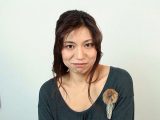 屈託のない笑顔が堪らない四十路奥様！顔に似合わずエッチが大好きな奥様は不倫相手だけでは物足りずAV出演！中出しセックスでご満悦ー！